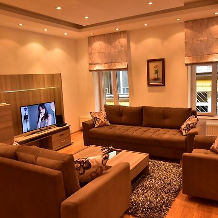 Ferhadija Luxury Apartment SJJ Extérieur photo